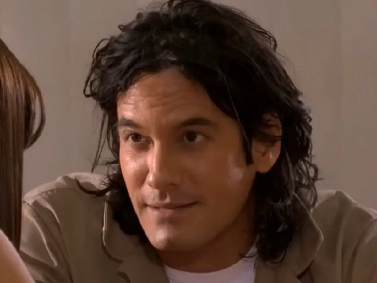 Vítor Manuel (Mario Cimarro) em Mar de Amor