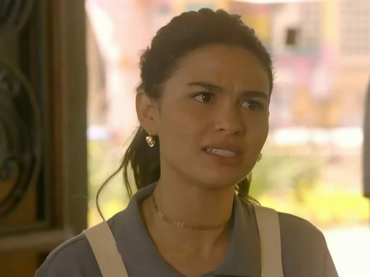 Celeste (Allana Lopes) em Poliana Moça