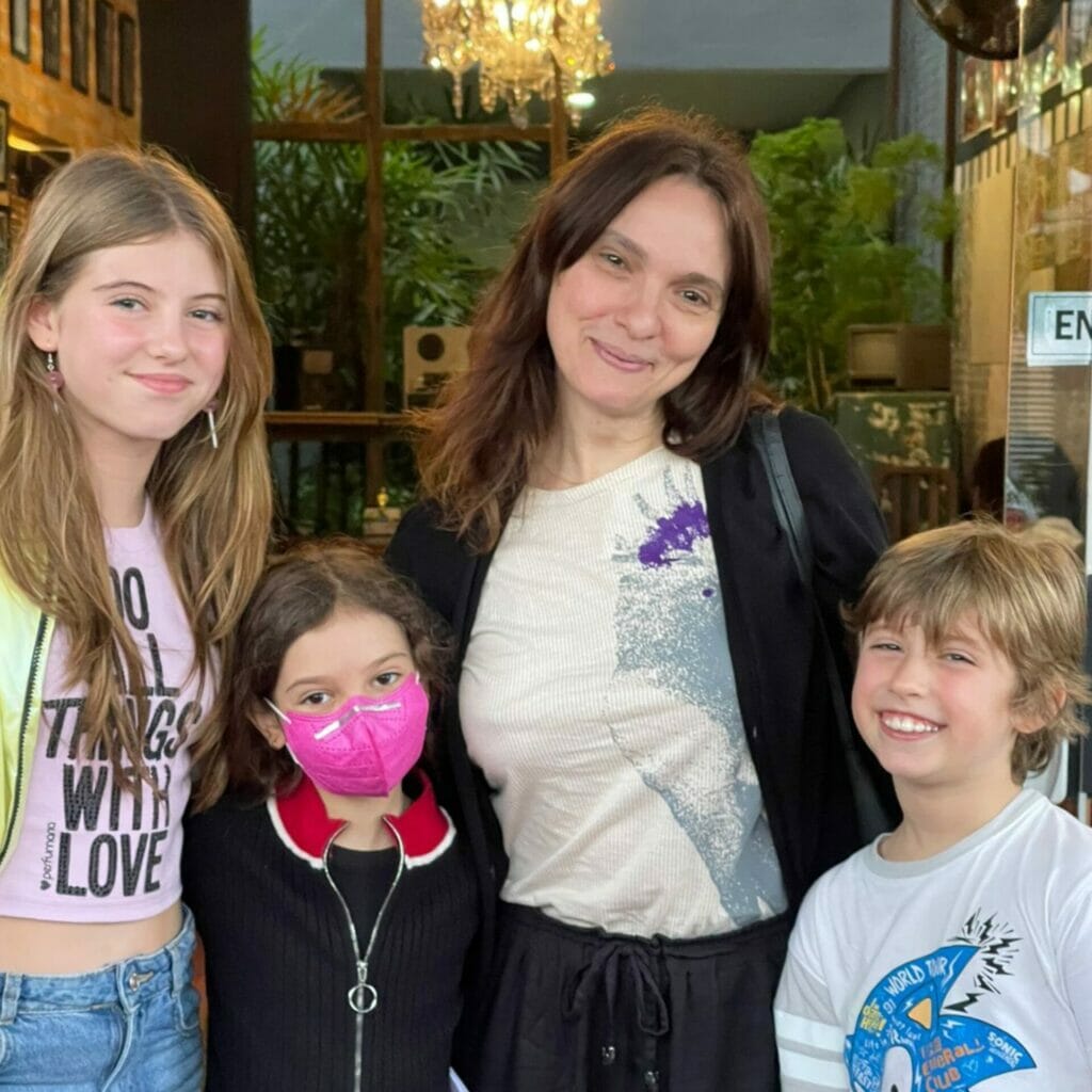 Lorena Queiroz, Cynthia Falabella e o pequeno Enrico
