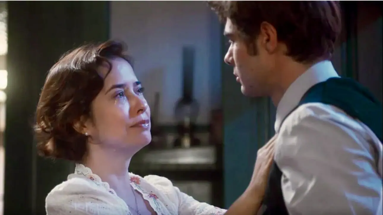 Davi (Rafa Vitti) e Heloísa (Paloma Duarte) de Além da Ilusão