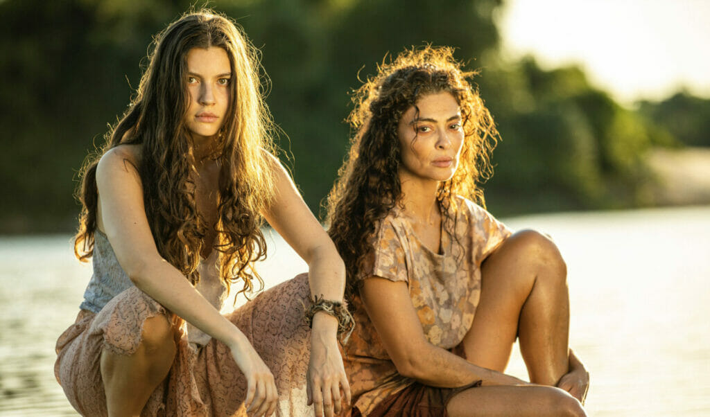 Maria Marruá (Juliana Paes) e Juma (Allanis Guillen) em Pantanal