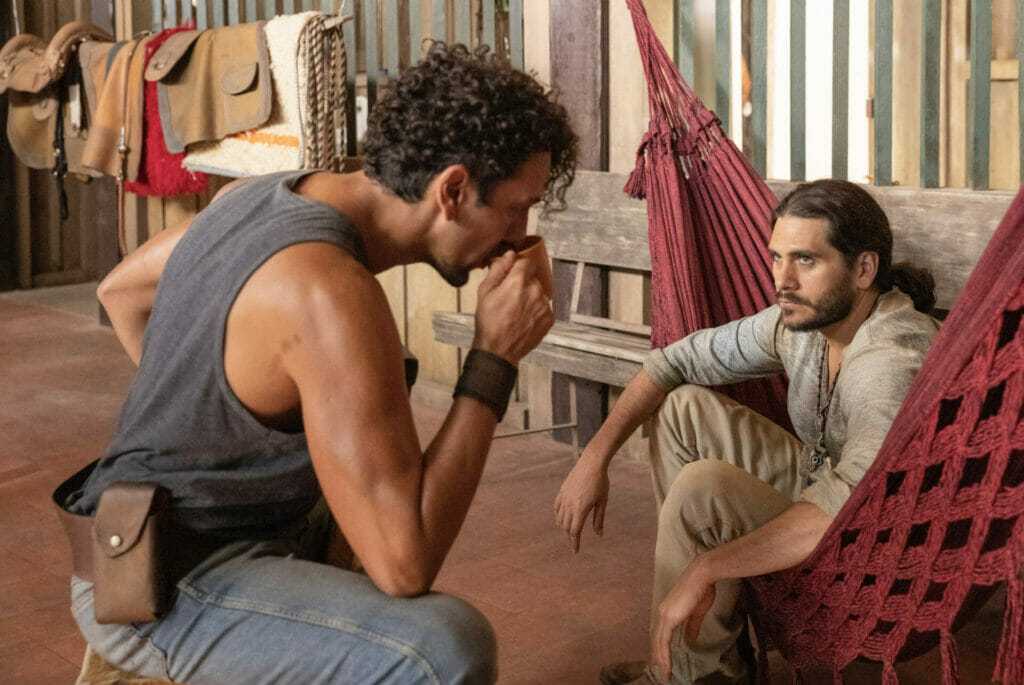 José Lucas (Irandhir Santos) e Trindade (Gabriel Sater) de Pantanal