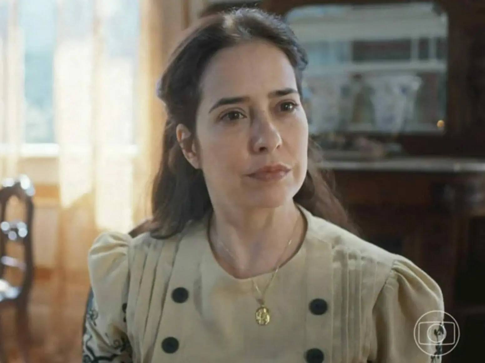 Heloísa (Paloma Duarte) em Além da Ilusão