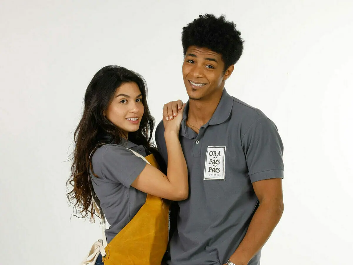 Celeste (Allana Lopes) e Formiga (Humberto Morais) em Poliana Moça