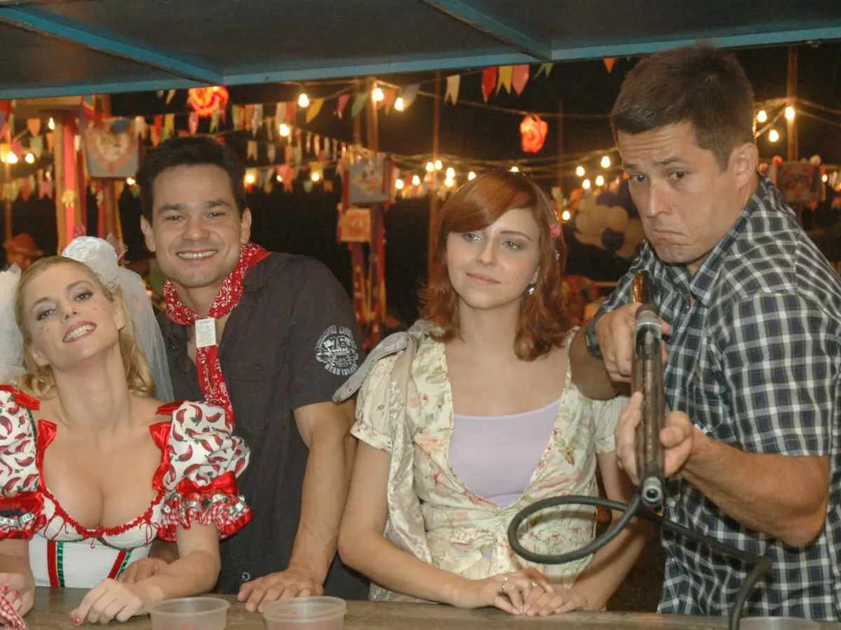 Elenco de Chamas da Vida