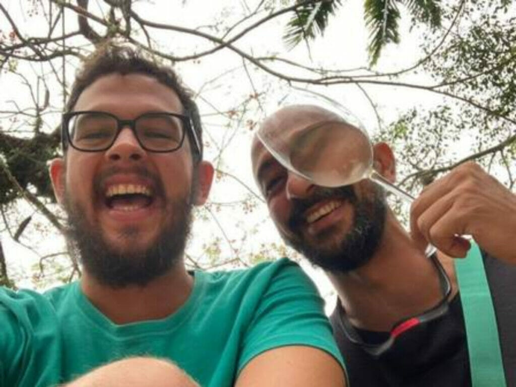 Irandhir Santos e seu marido