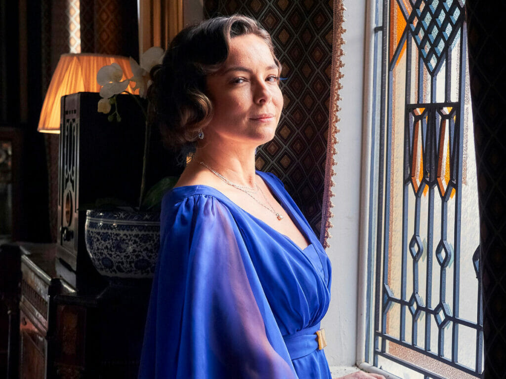 Regiane Alves como Dirce em Além da Ilusão