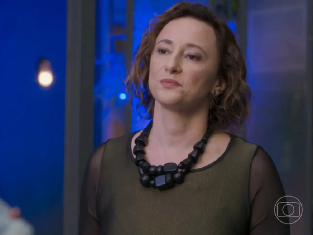 Olivia (Paula Braun) em Cara e Coragem