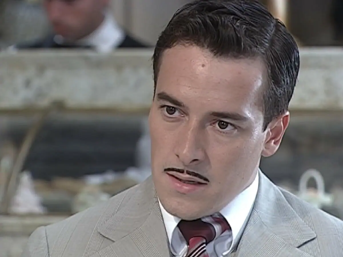 Heitor (Rodrigo Faro) de O Cravo e a Rosa