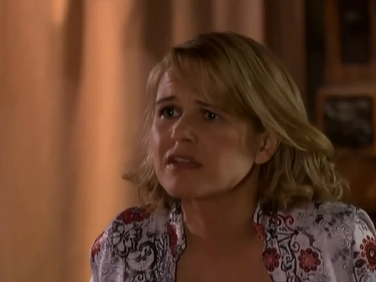 Viviana (Nailea Norvind) em Cuidado com o Anjo