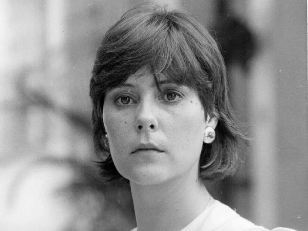 Bruna (Elizabeth Savala) em Pão-pão, Beijo-beijo