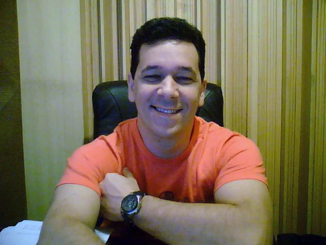 O ator e dublador Paulo Vignolo