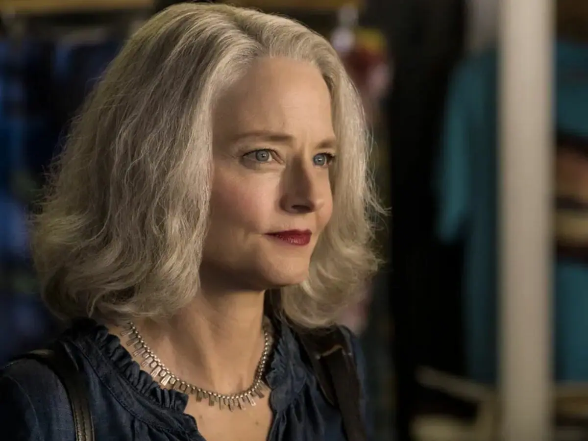 Jodie Foster em O Mauritano (2021), filme pelo qual ganhou o Globo de Ouro
