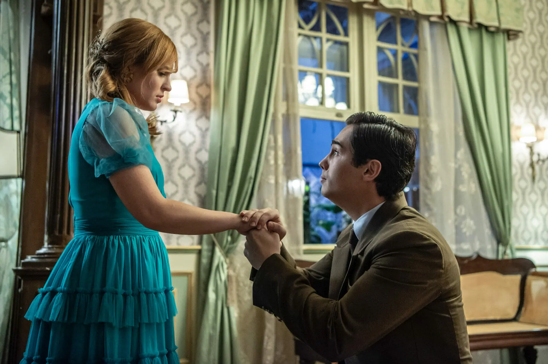 Joaquim (Danilo Mesquita) e Isadora (Larissa Manoela) em Além da Ilusão