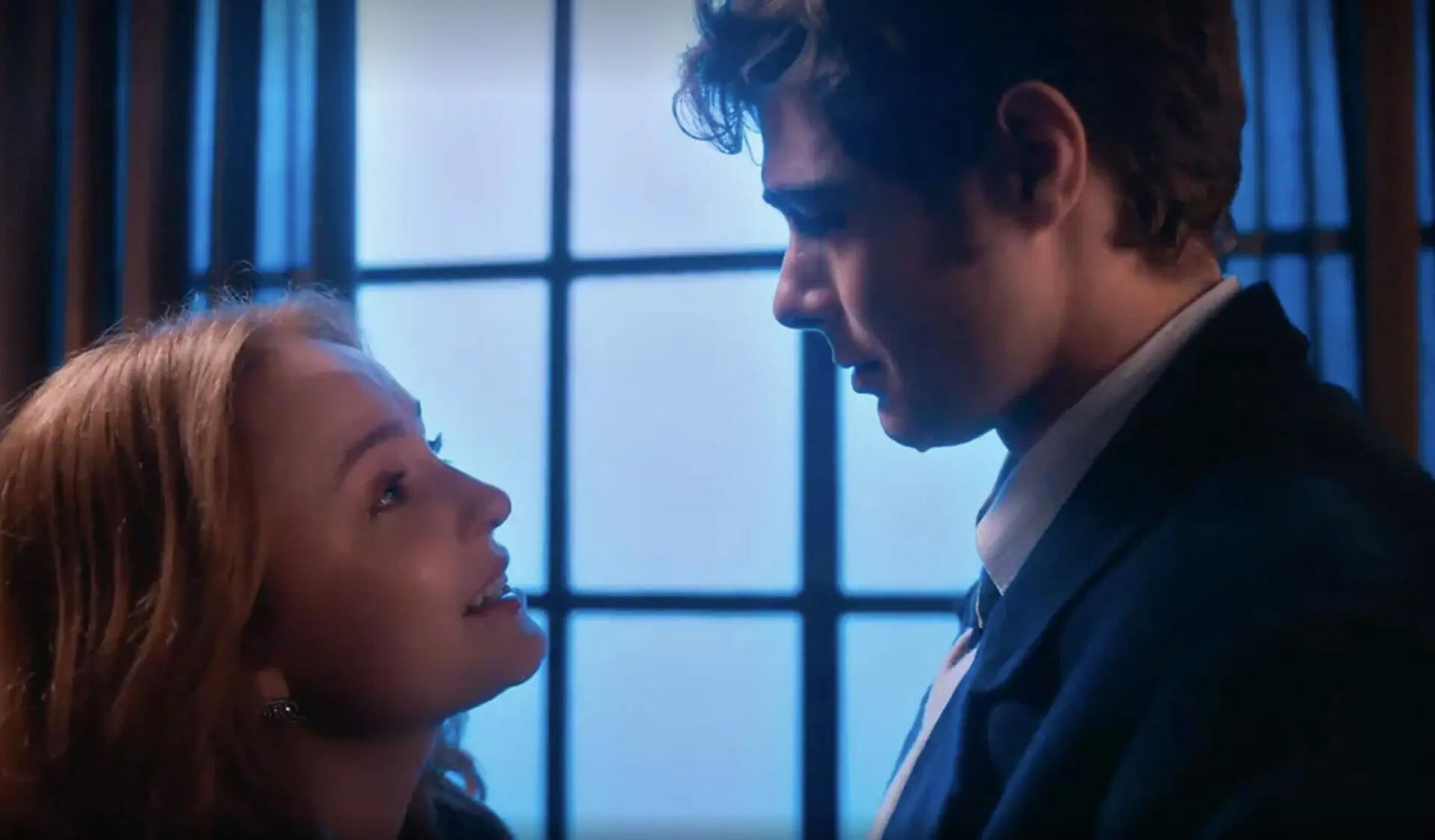 Isadora (Larissa Manoela) e Davi (Rafael Vitti) de Além da Ilusão
