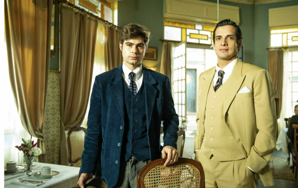 Rafael Antunes (Fabrício Belsoff) fica cara a cara com Davi (Rafael Vitti) em Além da Ilusão