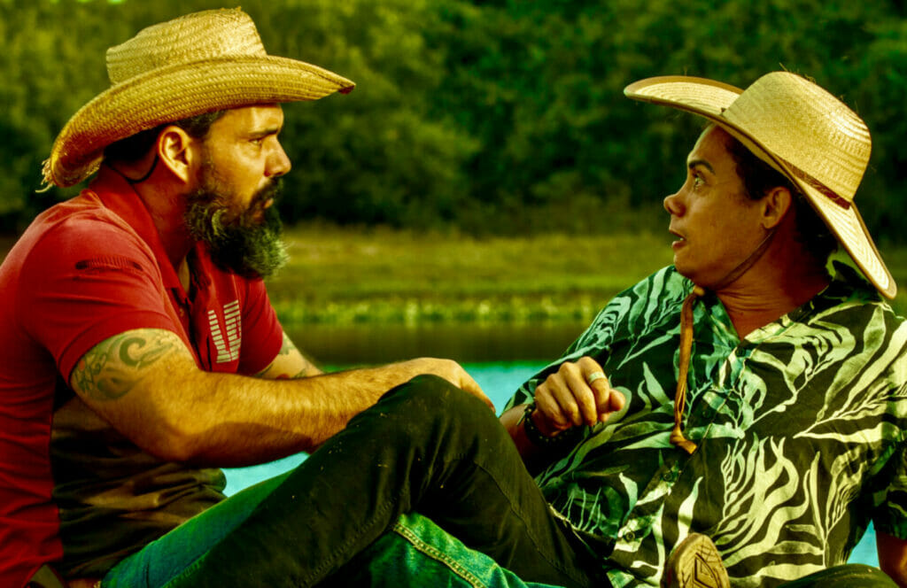Zaquieu (Silvero Pereira) e Alcides (Juliano Cazarr&eacute;) em Pantanal