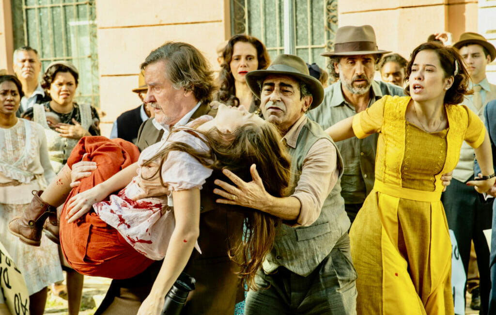 Olívia (Debora Ozório) será baleada em Além da Ilusão