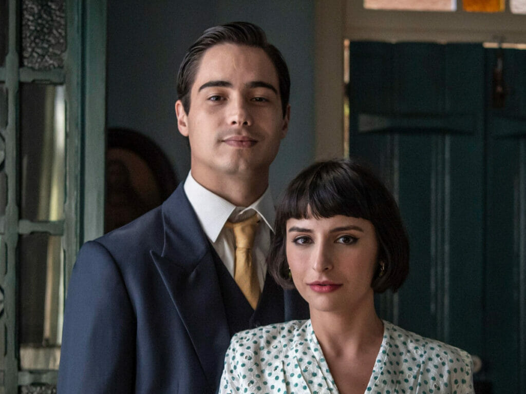 Joaquim (Danilo Mesquita) e Iolanda (Duda Brack) em Além da Ilusão