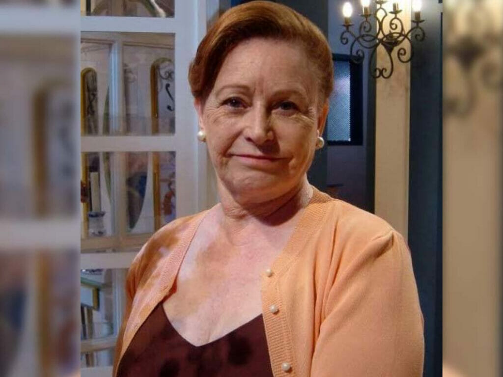 Margarida (Sônia Guedes) em Esmeralda