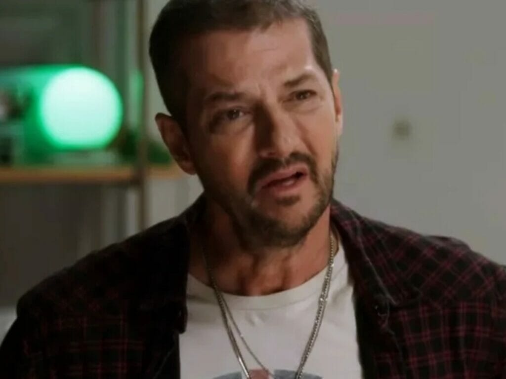 Moa (Marcelo Serrado) de Cara e Coragem