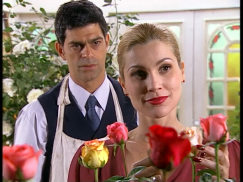 Rafael (Eduardo Moscovis) e Cristina (Flávia Alessandra) de Alma Gêmea