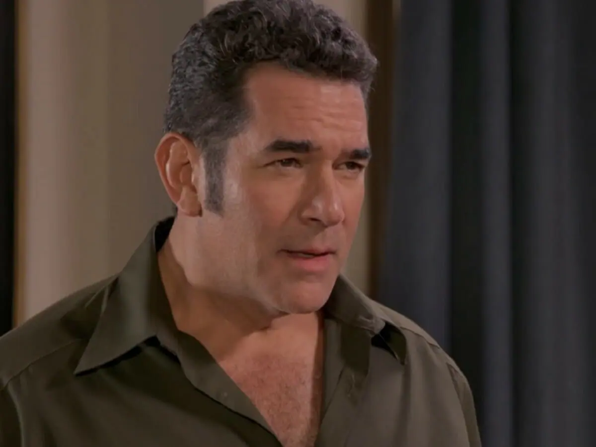 Otávio (Eduardo Santamarina) em A Desalmada
