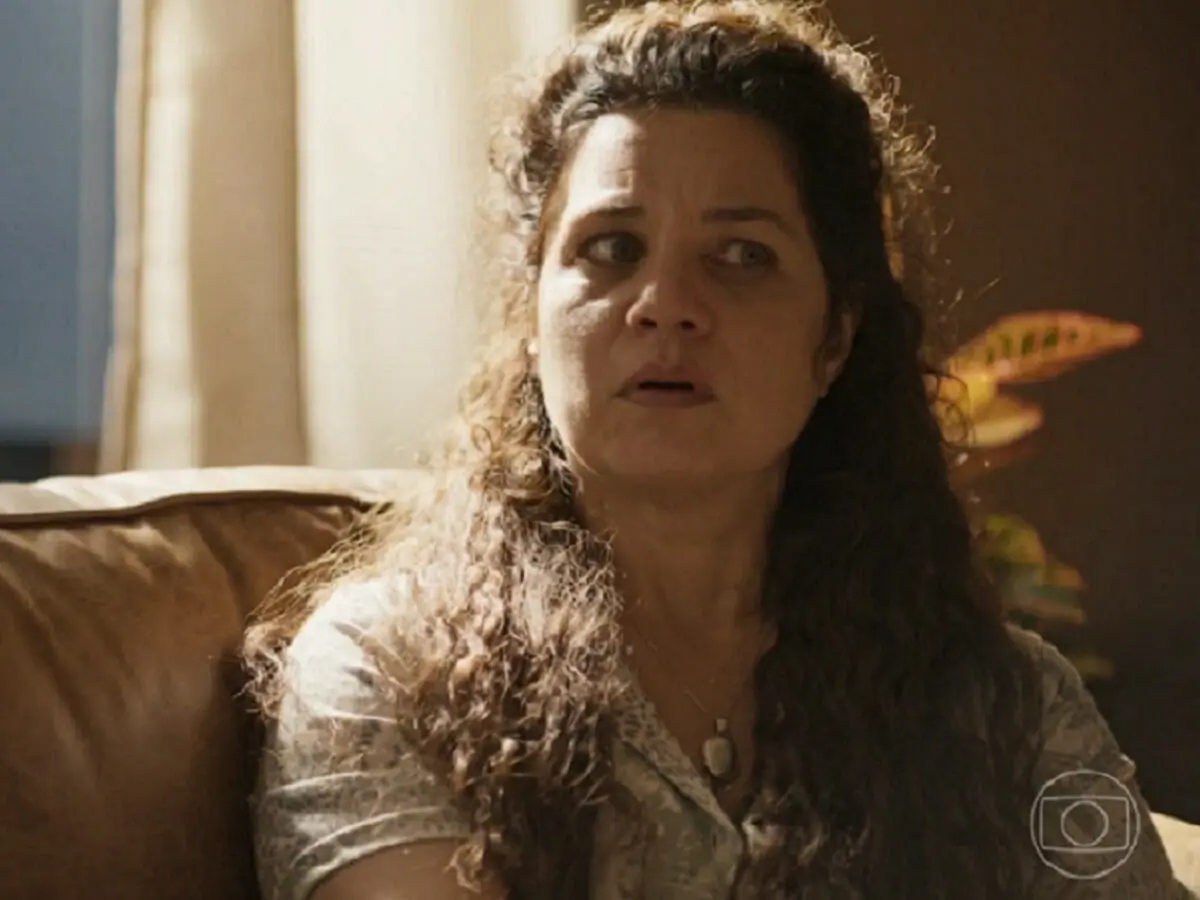 Maria Bruaca (Isabel Teixeira) em Pantanal