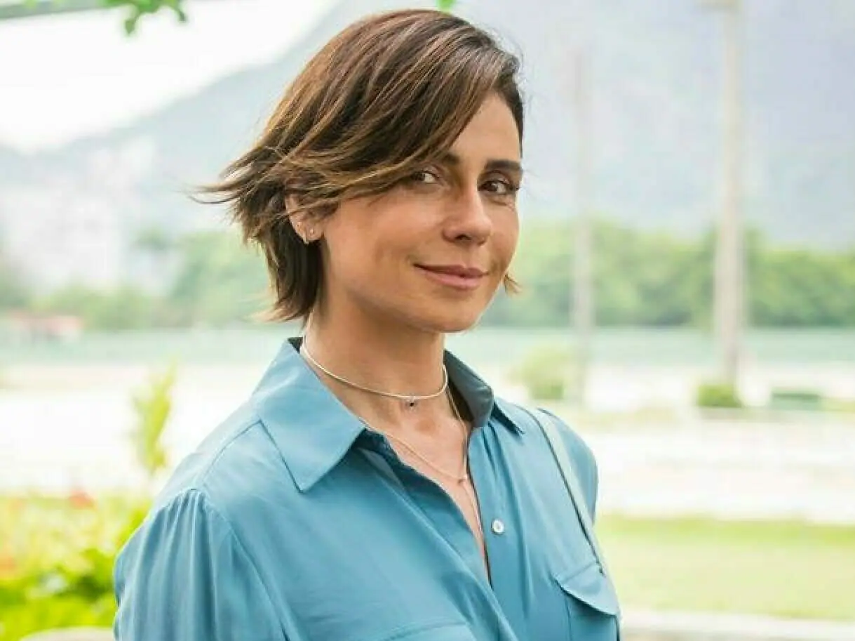 Lívia (Giovanna Antonelli) em Filhas de Eva