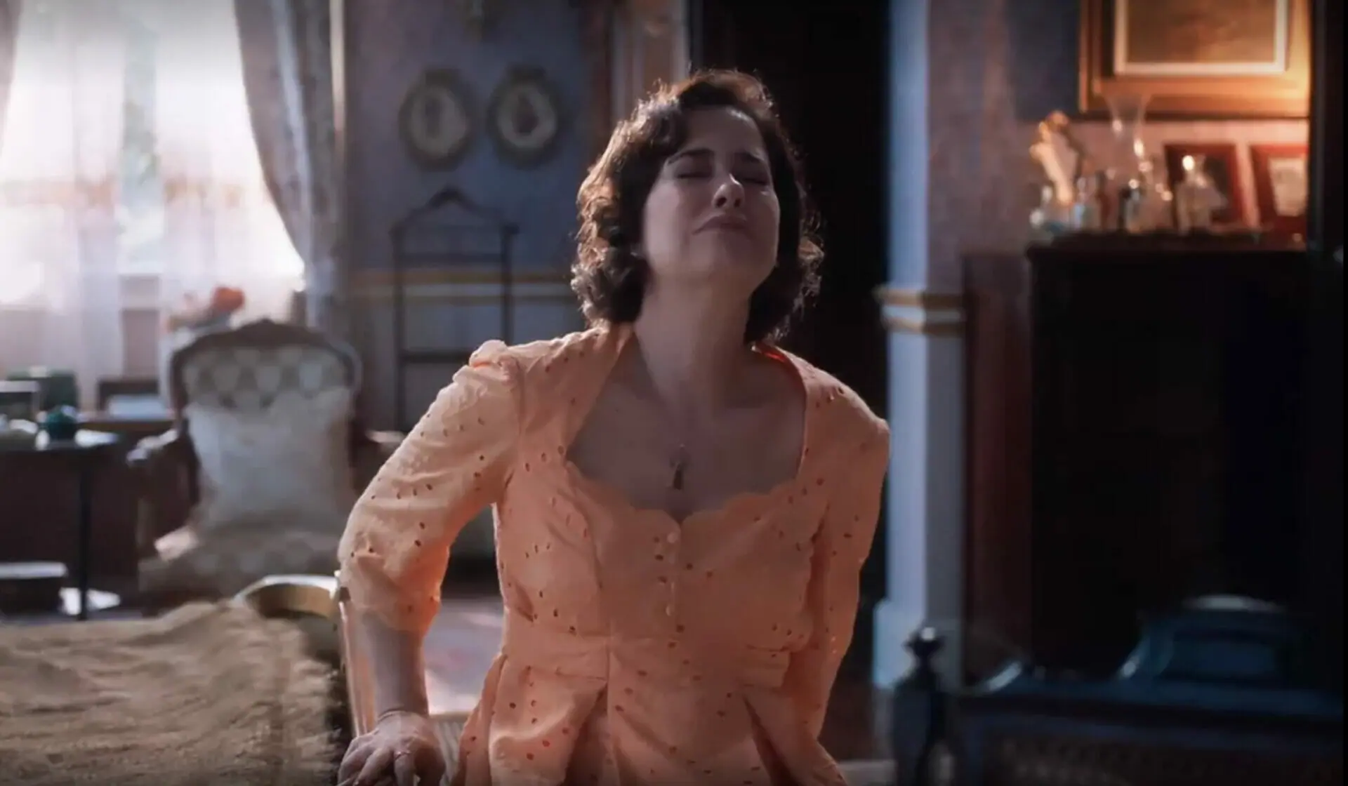 Heloísa (Paloma Duarte) em Além da Ilusão