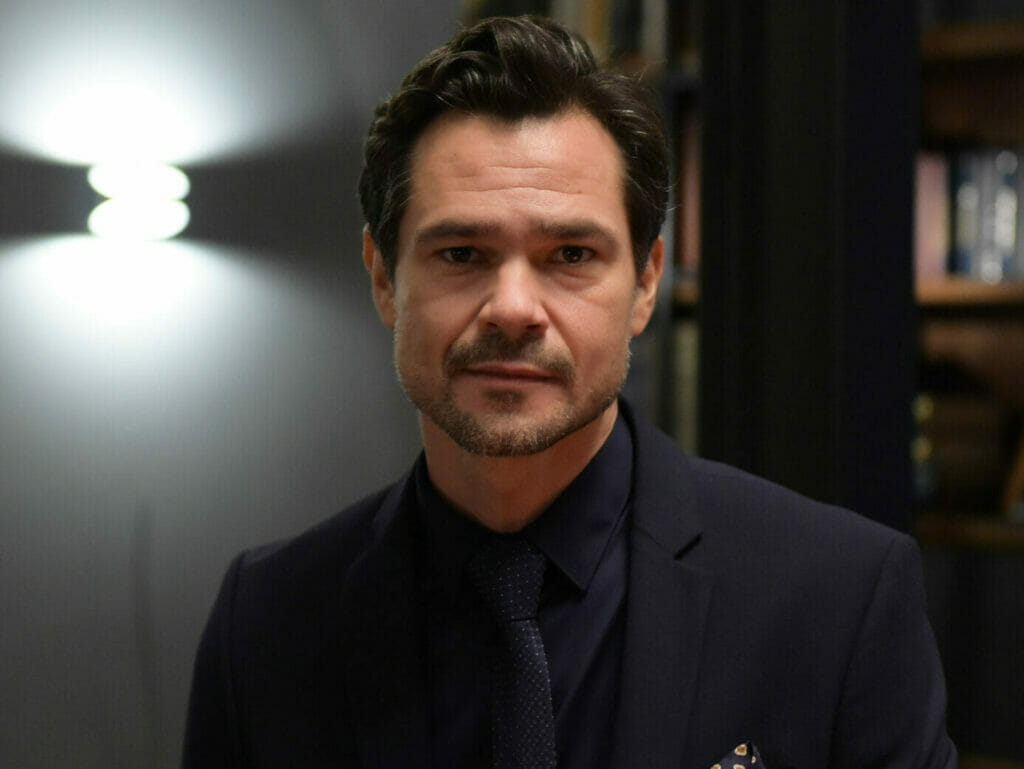 Leandro (Gabriel Gracindo) em Amor Sem Igual
