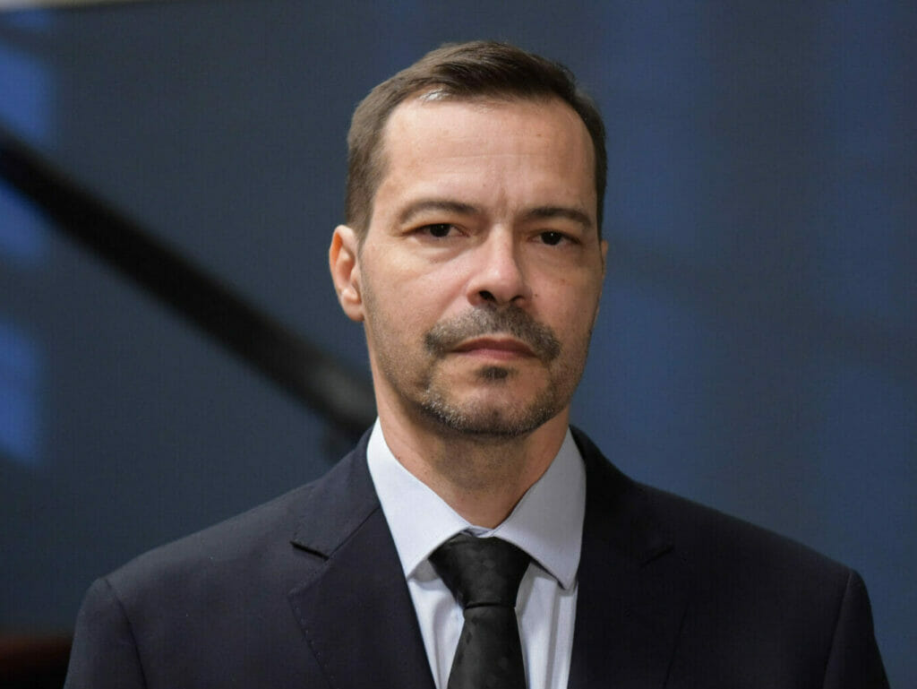 Bernardo (Heitor Martinez) em Amor Sem Igual