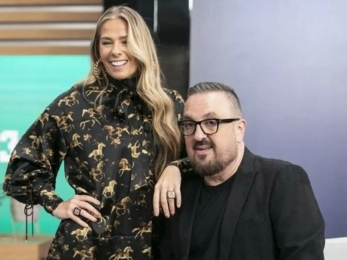 Adriane Galisteu e Rodrigo Carelli, diretor de A Fazenda