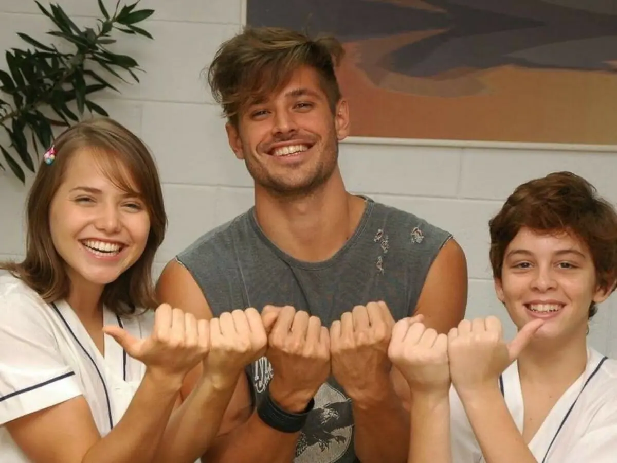 Letícia Colin, Dado Dolabella e João Oliveira em Chamas da Vida