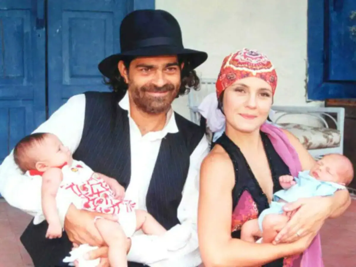 Petruchio (Eduardo Moscovis) e Catarina (Adriana Esteves) em O Cravo e a Rosa