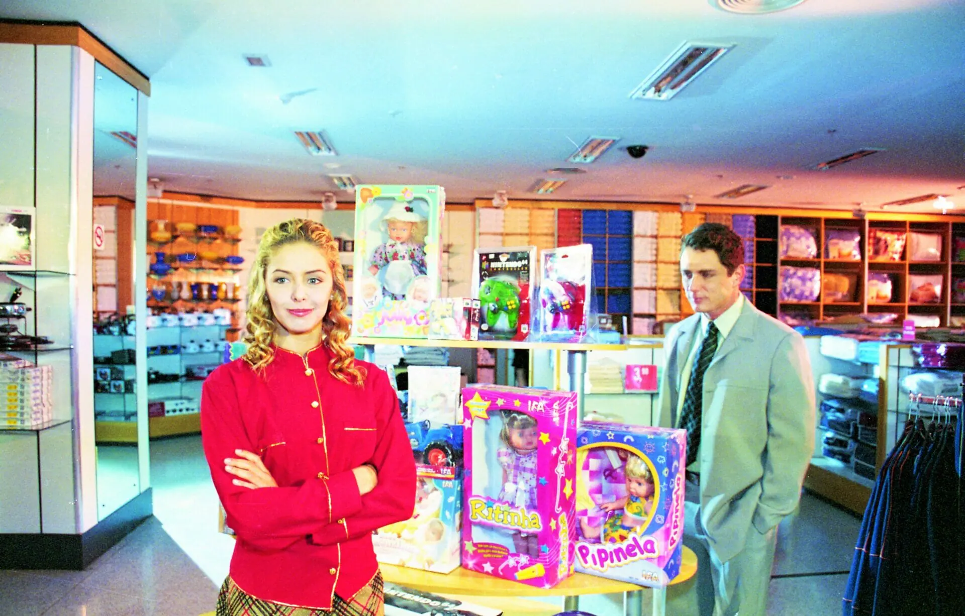 Mila (Bianca Rinaldi) e Alfredo (Petrônio Gontijo) em Pícara Sonhadora