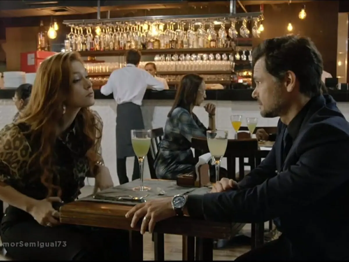 Poderosa (Day Mesquita) e Leandro (Gabriel Gracindo) de Amor Sem Igual