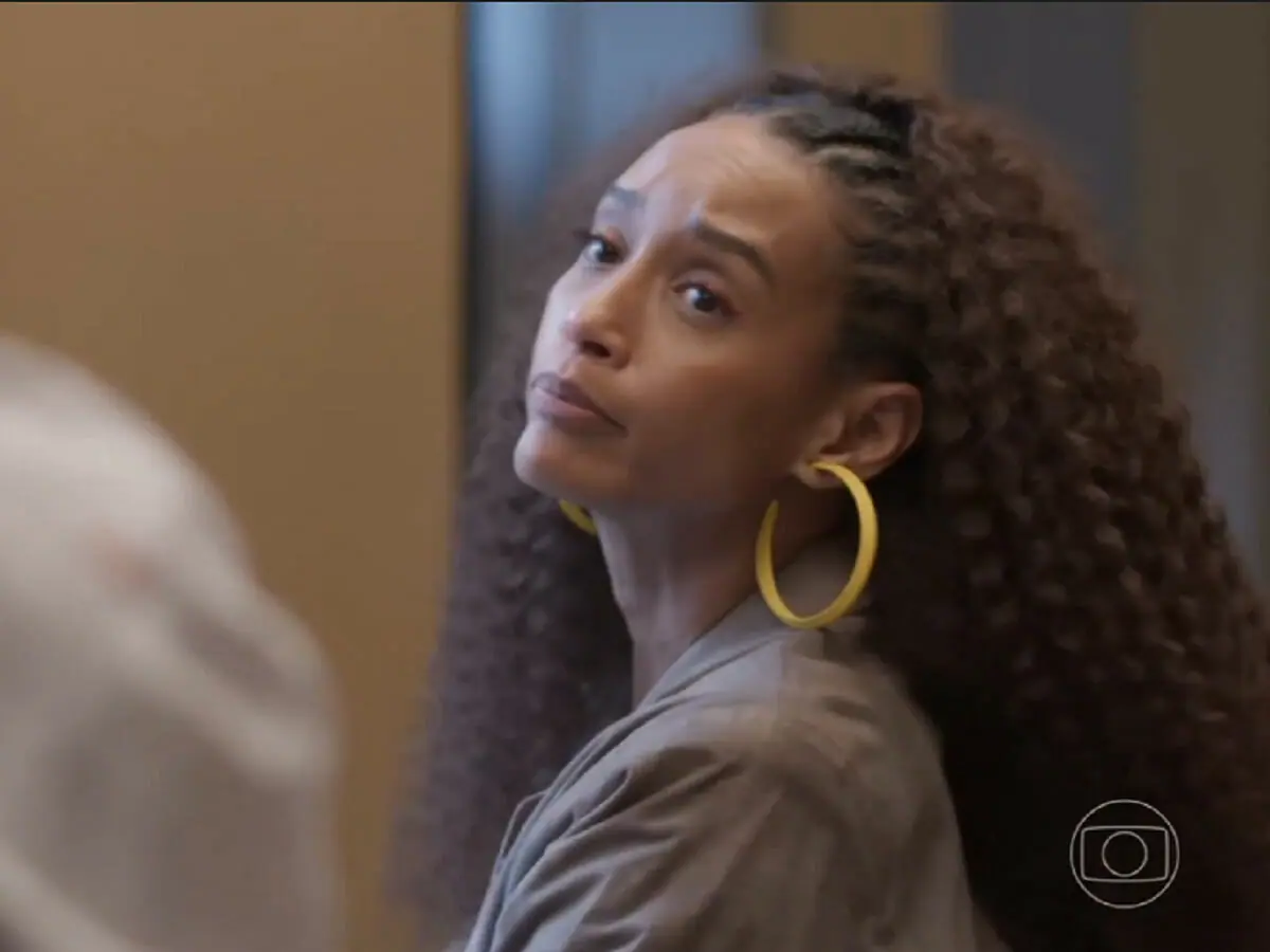 Anita (Taís Araujo) de Cara e Coragem