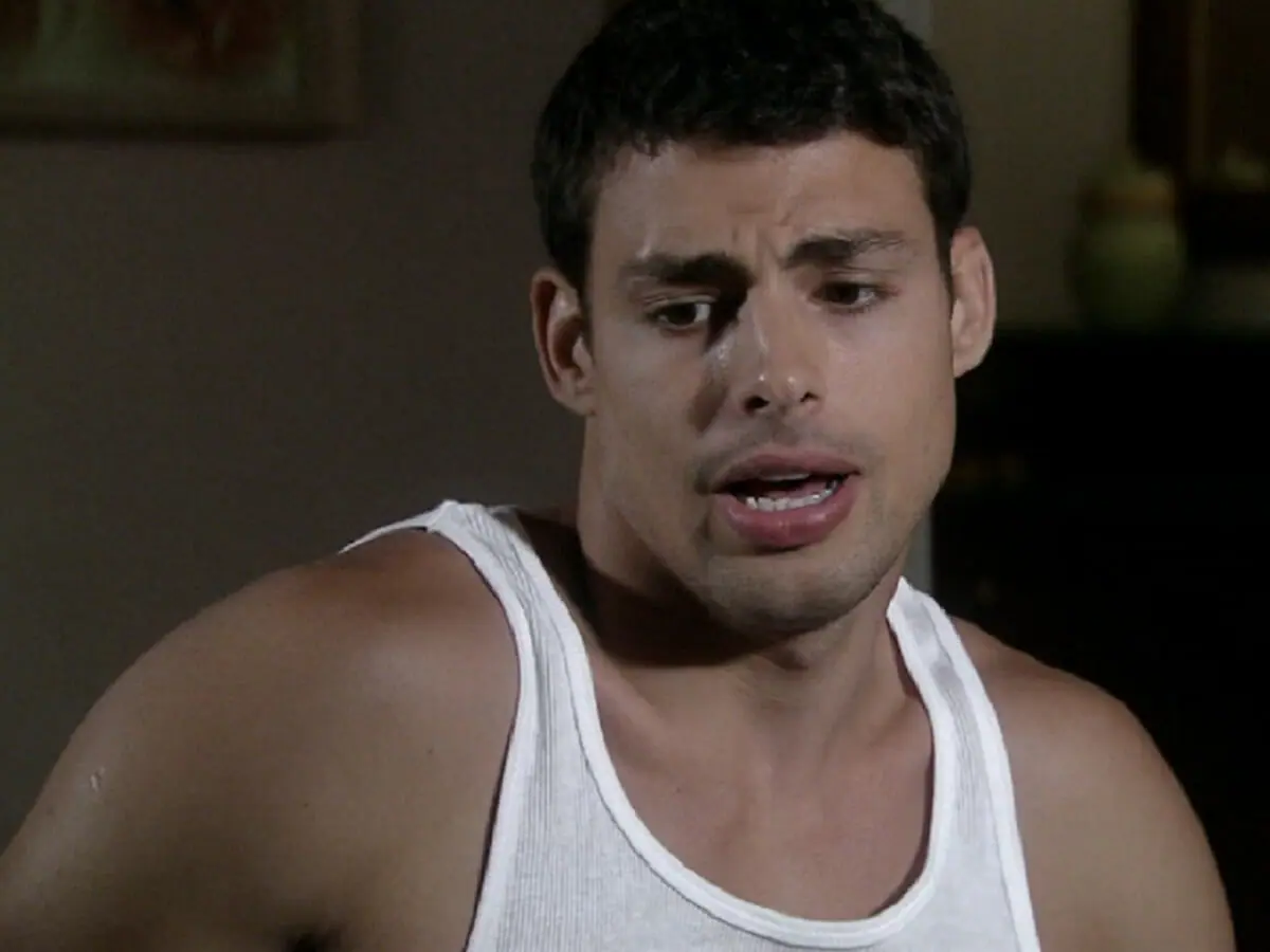 Halley (Cauã Reymond) em A Favorita