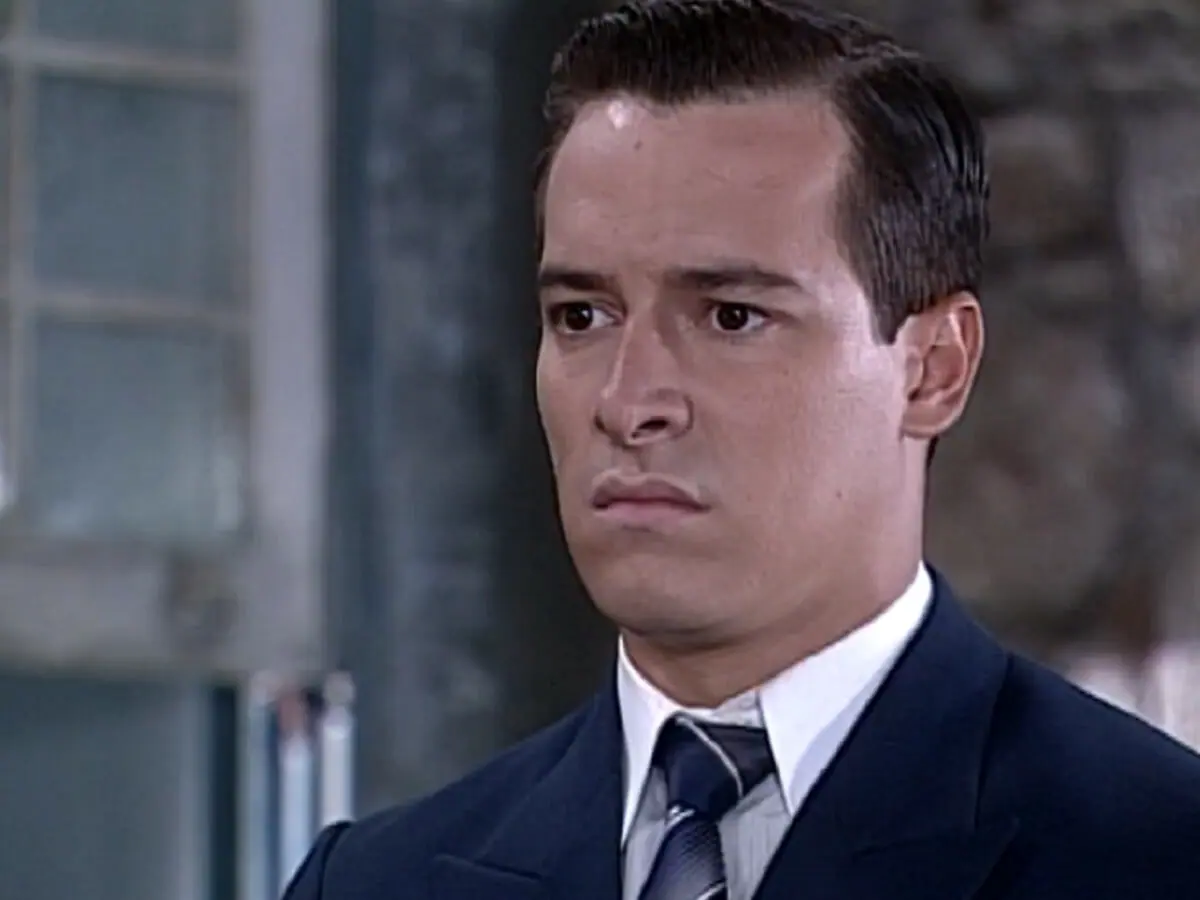 Heitor (Rodrigo Faro) em o Cravo e a Rosa