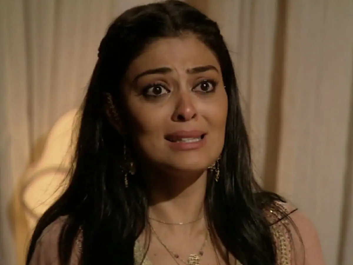 Maya (Juliana Paes) em Caminho das Índias