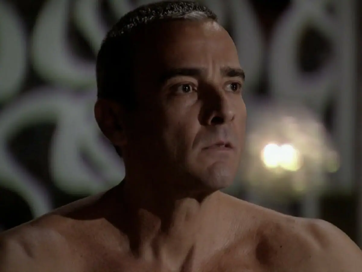 Raul (Alexandre Borges) em Caminho das Índias