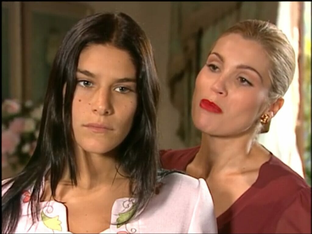 Serena (Priscila Fantin) e Cristina (Flávia Alessandra) de Alma Gêmea