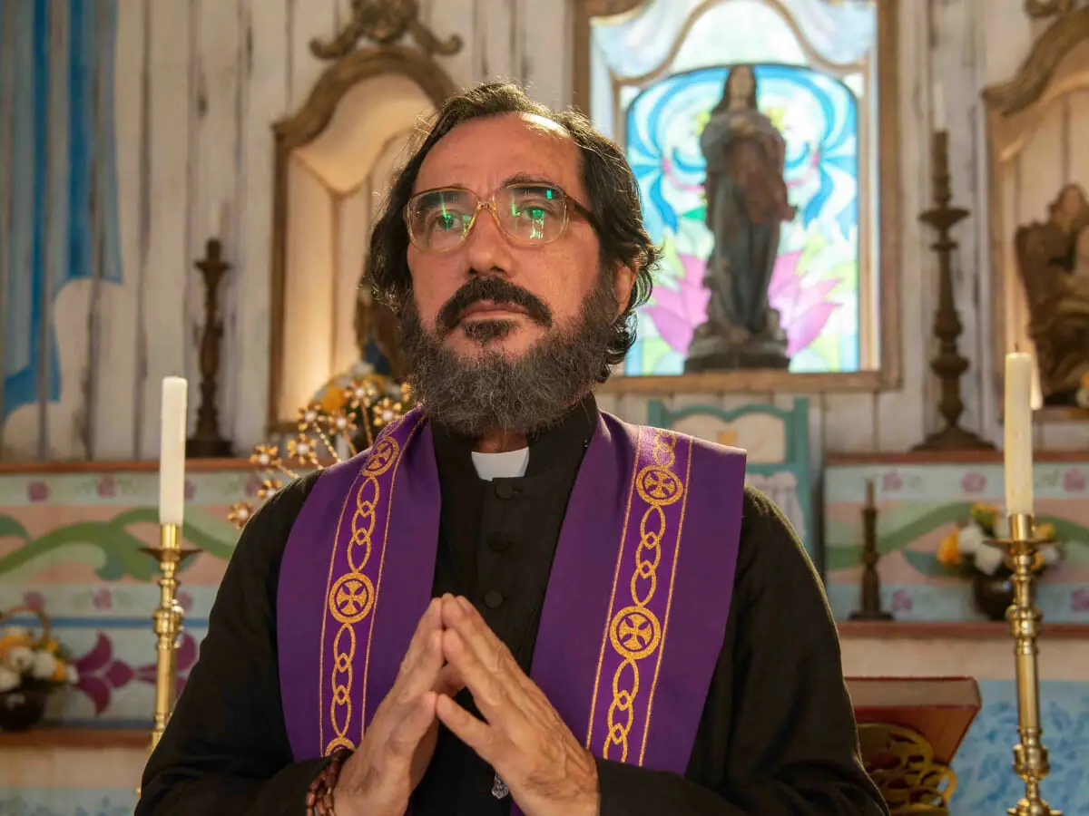 Padre Zezo (Nanego Lira) em Mar do Sertão