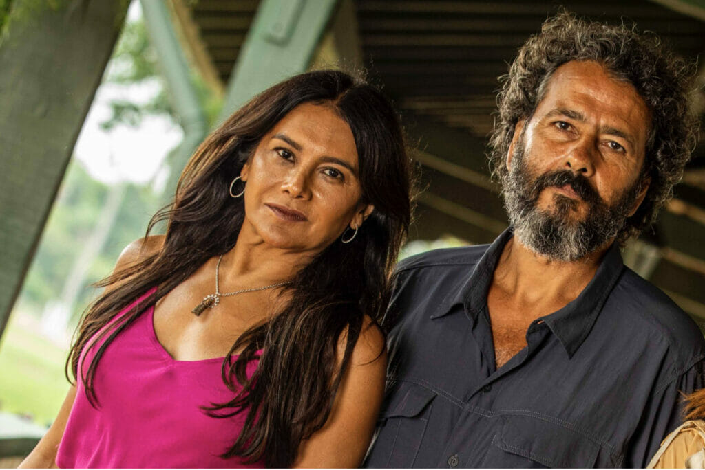 José Leôncio (Marcos Palmeira) e Filó (Dira Paes) em Pantanal