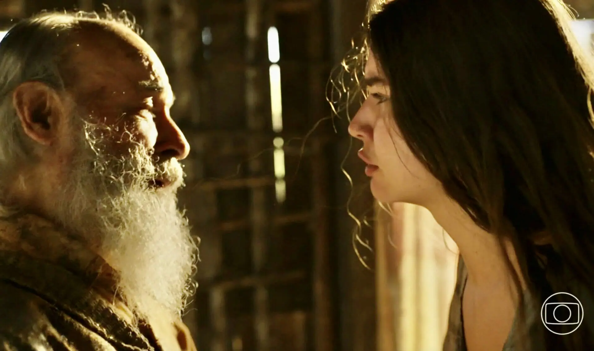 Velho do Rio (Osmar Prado) e Juma (Alanis Guillen) em Pantanal