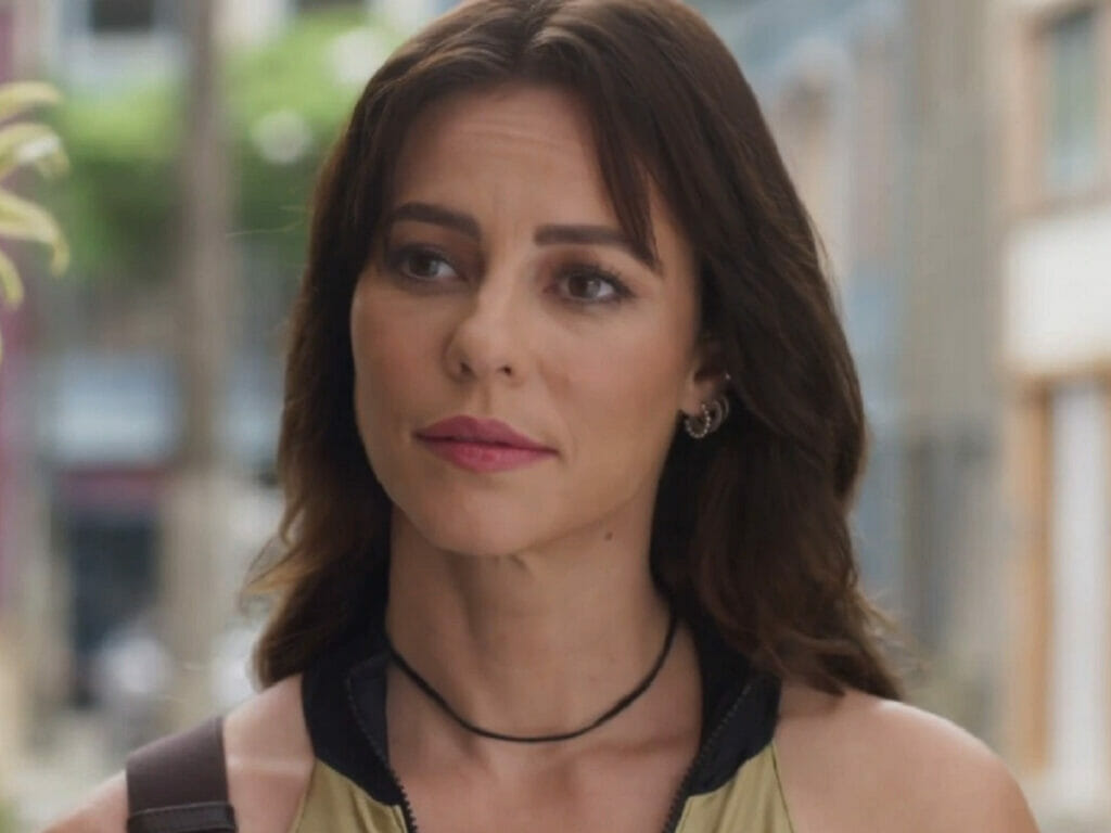 Pat (Paolla Oliveira) em Cara e Coragem