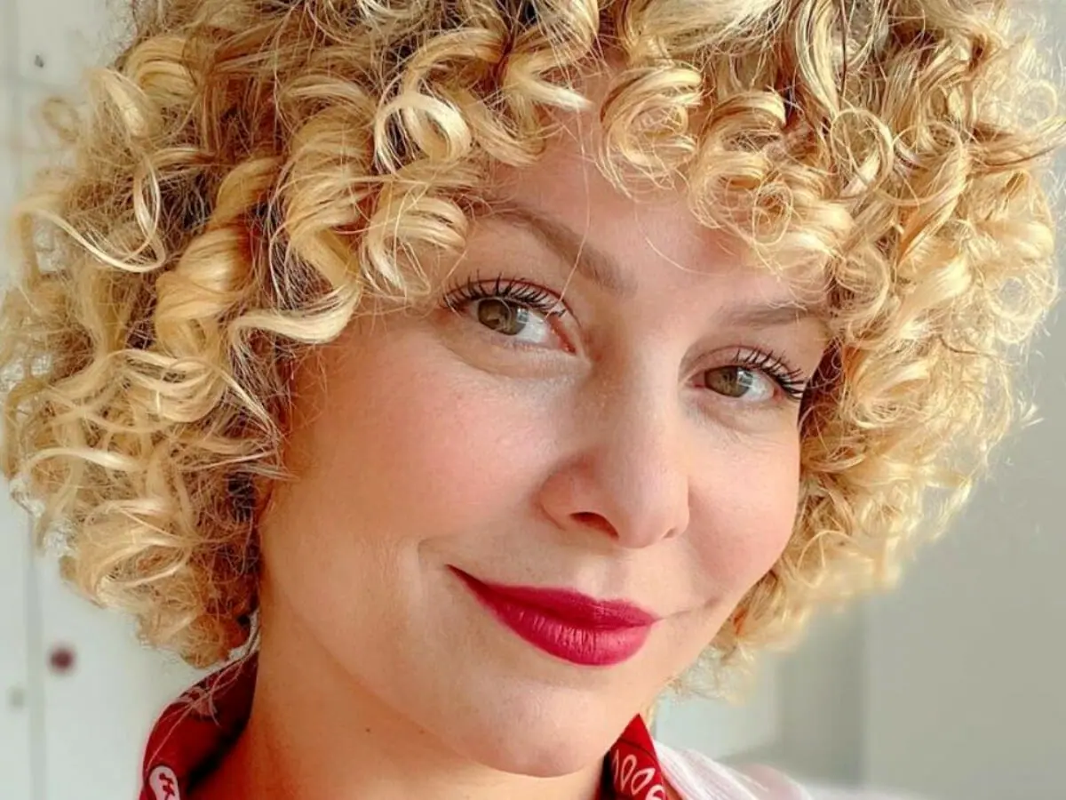 A atriz Bárbara Borges está em A Fazenda 14