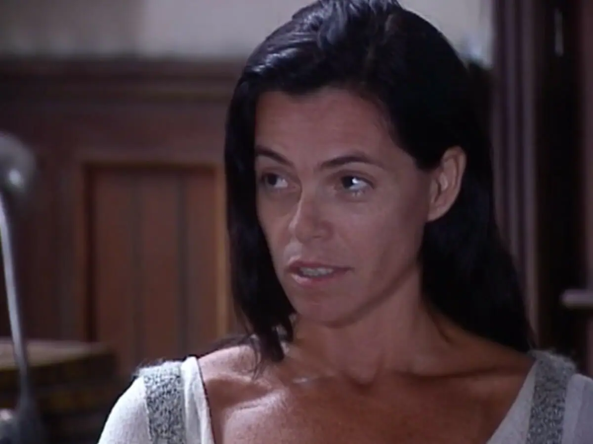 Berenice (Bernadeth Lyzio) em O Cravo e a Rosa