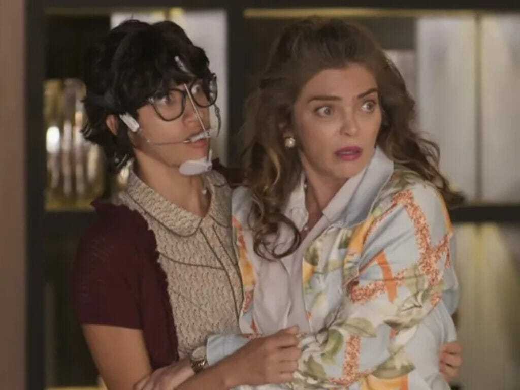 Jessilane (Giovanna Figueiredo) e Nivalda (Titina Medeiros) em Mar do Sertão